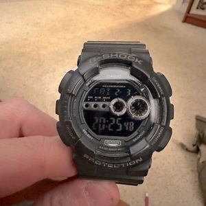 G-shock GD-100 in great shape no issues everything works!